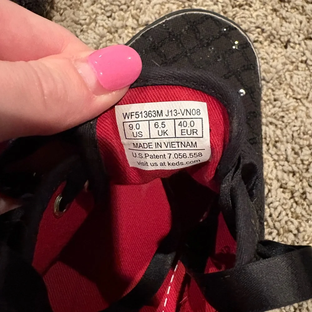 Taylor Swift Black Sequin Keds - Picture 4 of 4